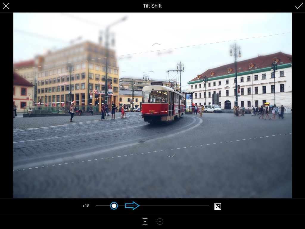 how to adjust tilt shift blur